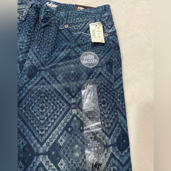 Tokyo Darling High Waisted  Wide Leg Jeans - Picture 3 of 6